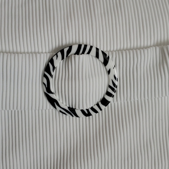 Roxy cap sleeve one-piece belted swimsuit - Picture 5 of 11